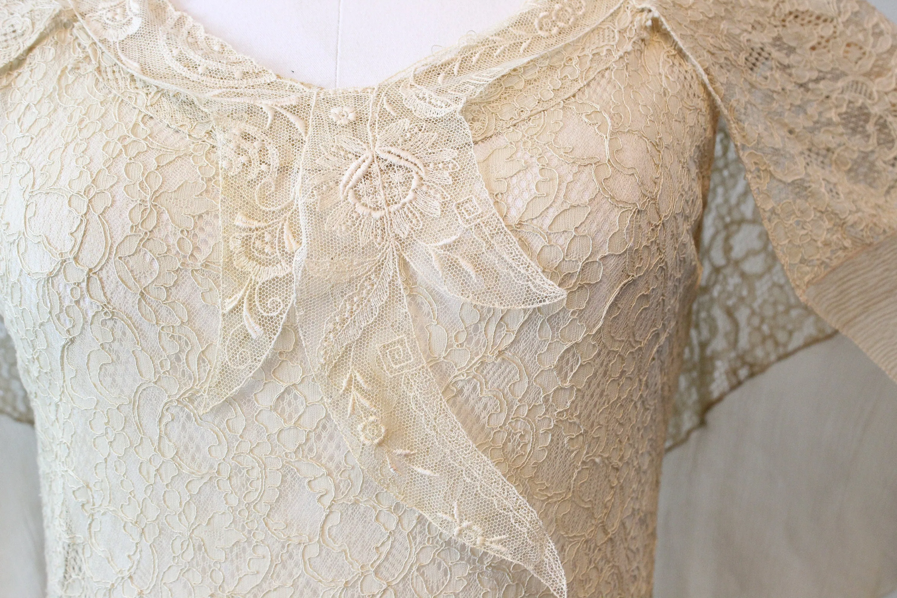 1930s LACE CAPE dress SILK gown small | new fall