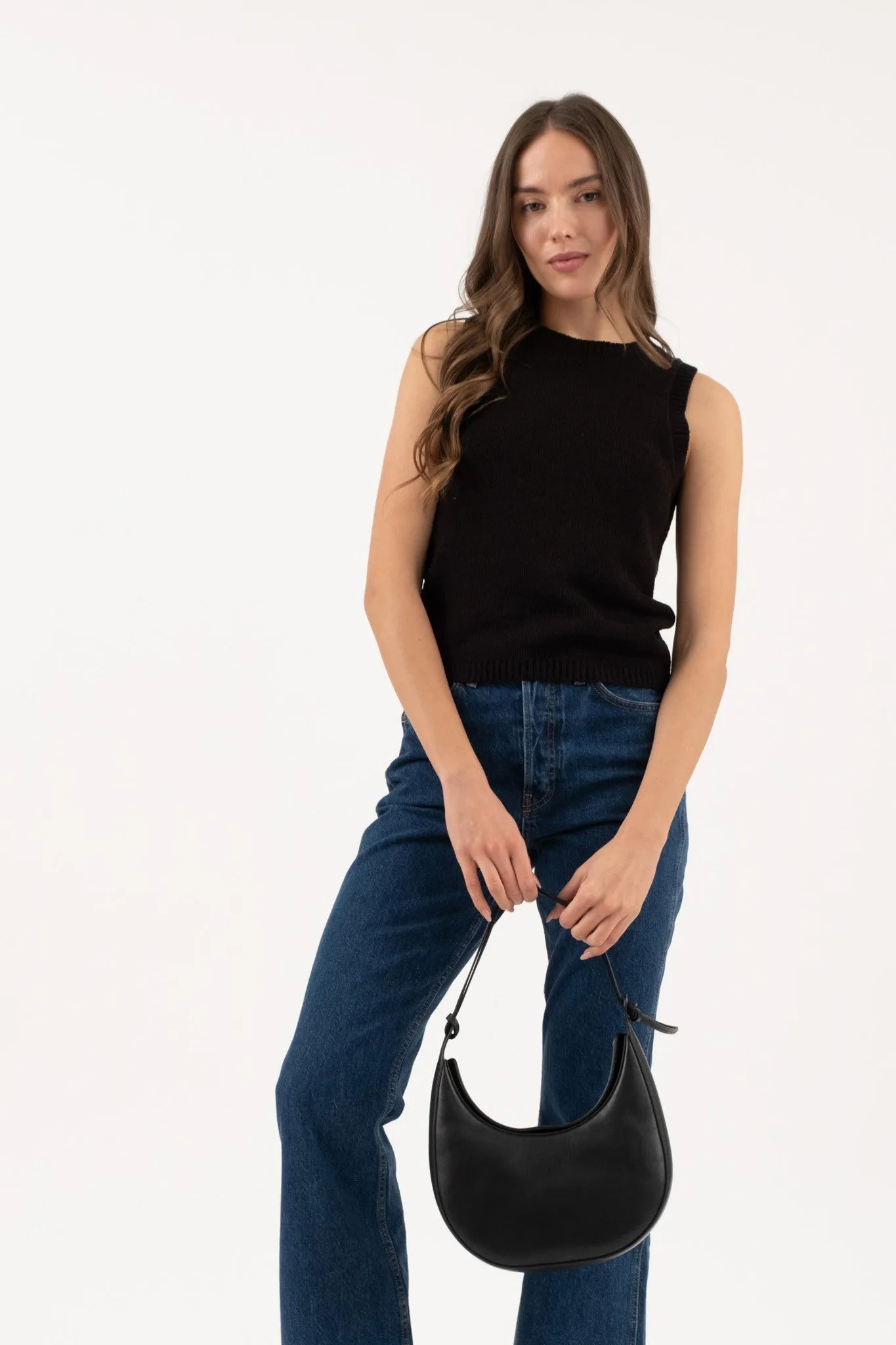 CREW NECK SLEEVELESS KNIT PULLOVER SWEAT