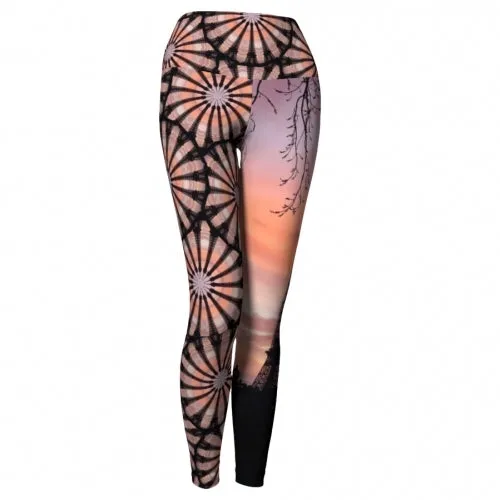 Eiffel - World Tour Yoga Leggings