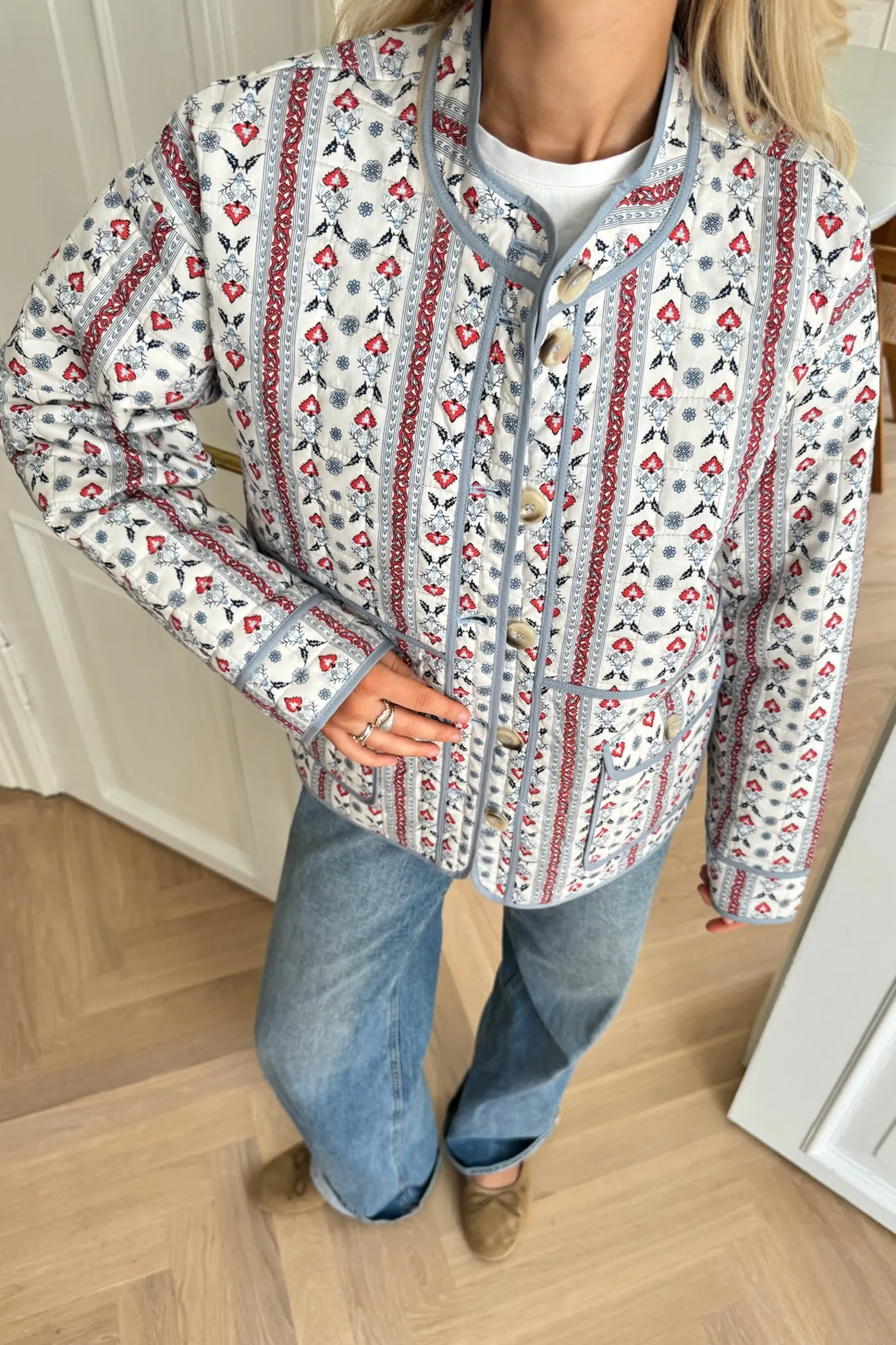 EmmyIC Quilted Jakke - Blå Rød Print