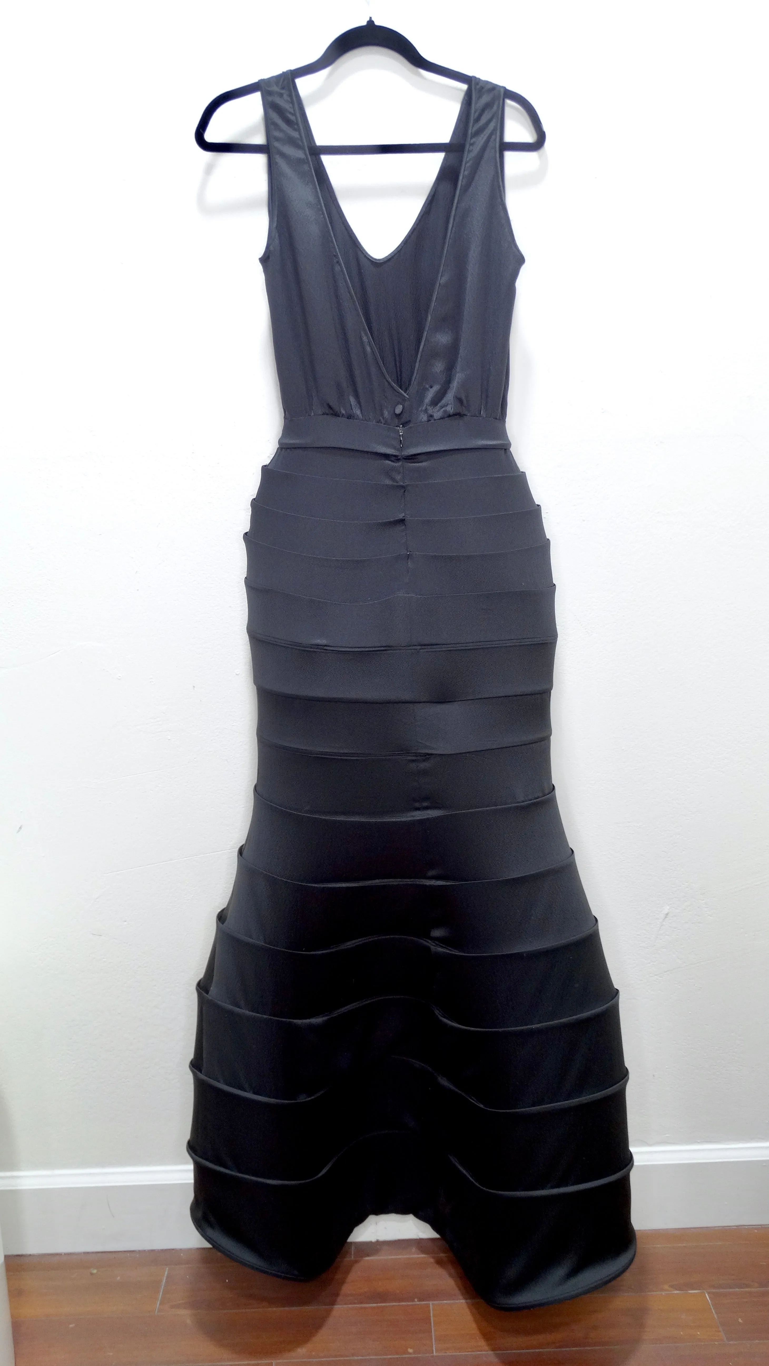 Moschino Silk Contoured Hoop-Skirt Gown