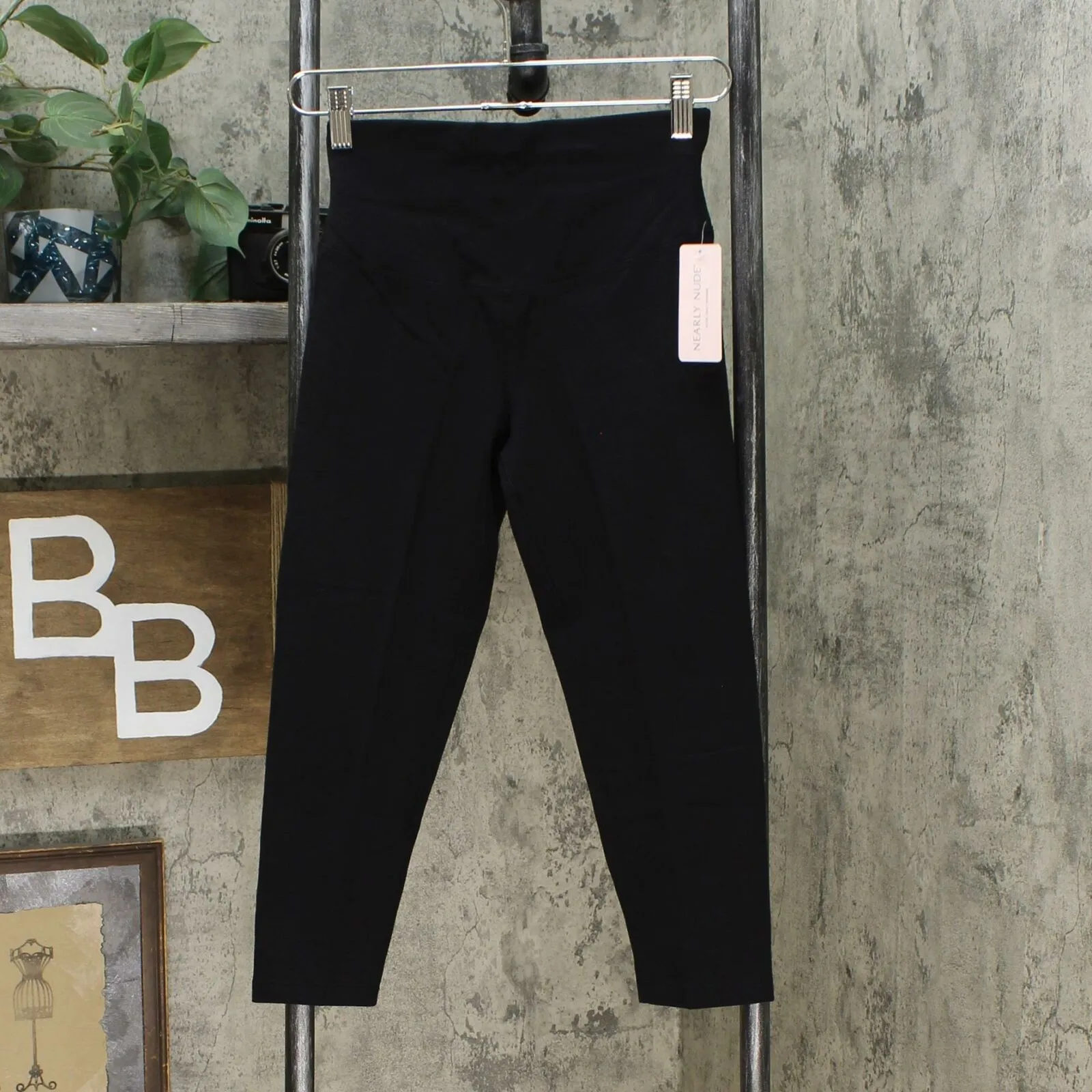 Nearly Nude Women's 2 Pack Capri Length Stretch Cotton Leggings