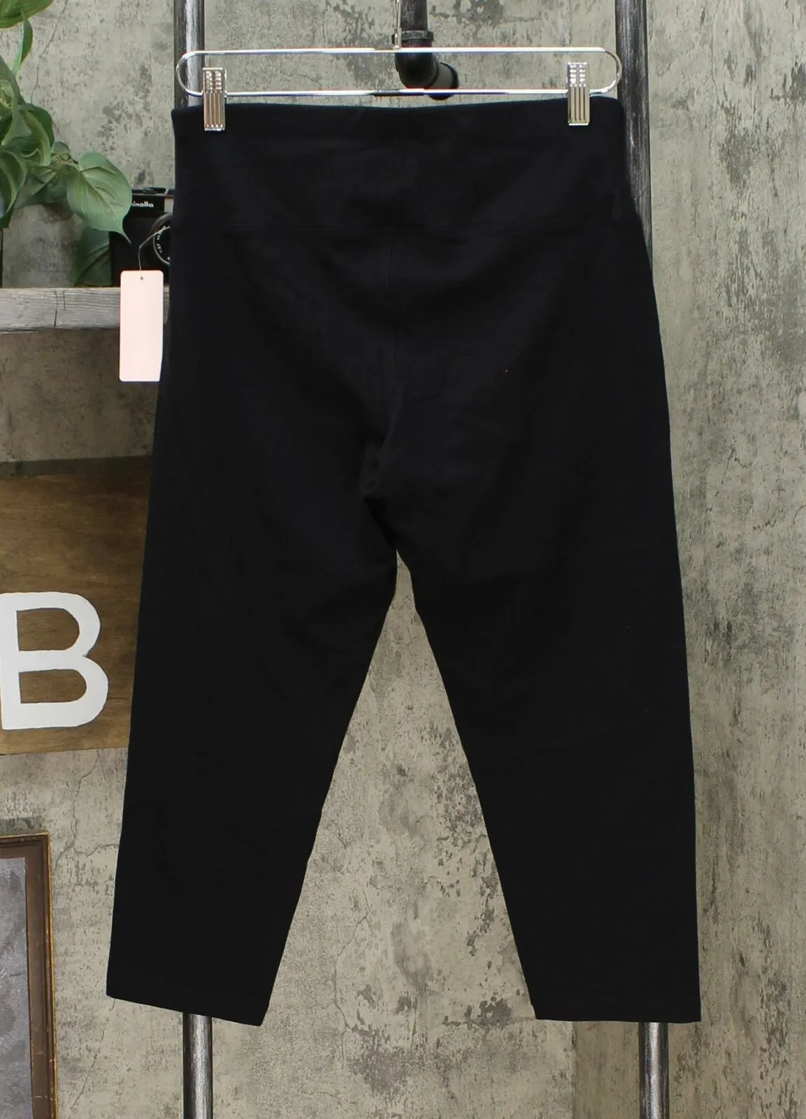 Nearly Nude Women's 2 Pack Capri Length Stretch Cotton Leggings