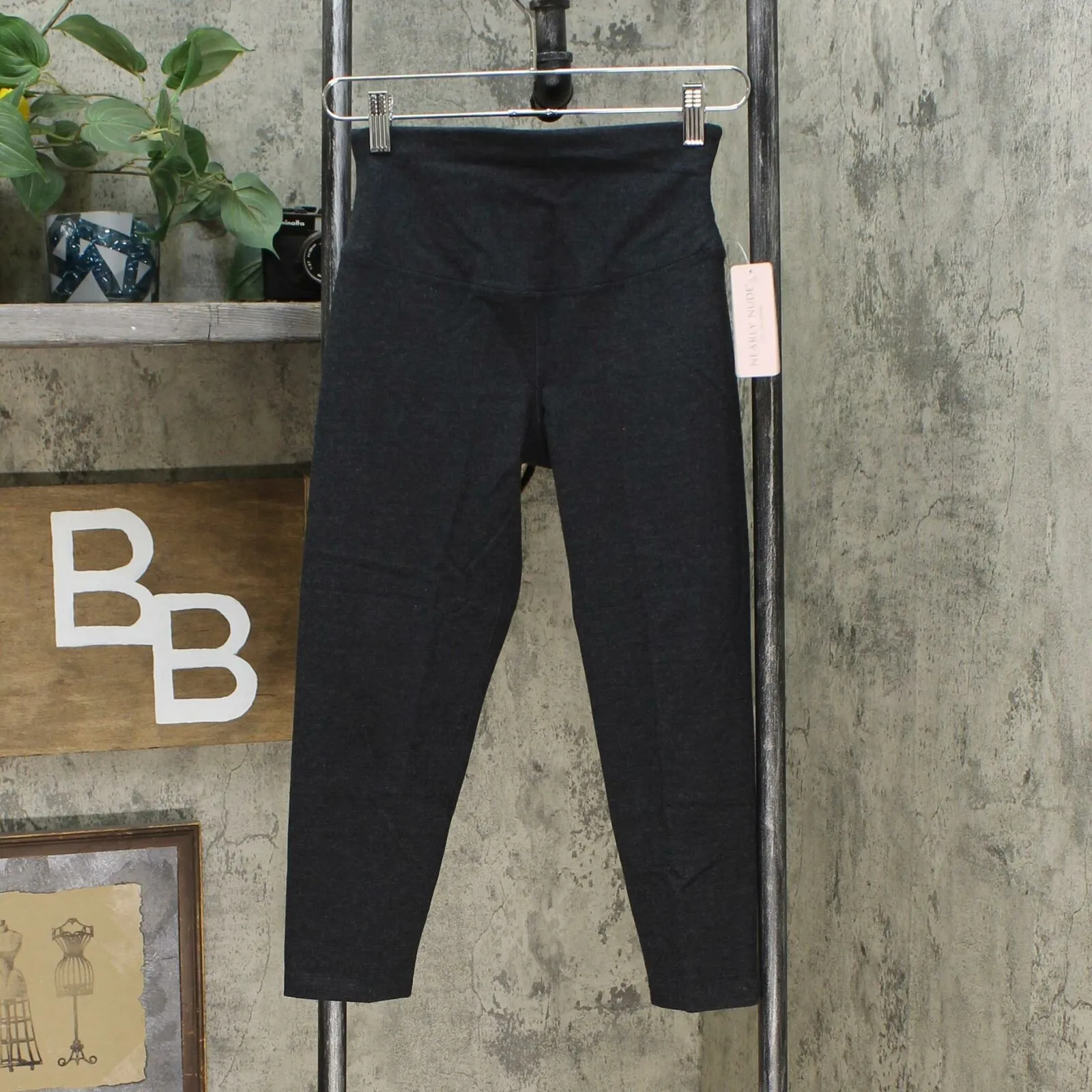 Nearly Nude Women's 2 Pack Capri Length Stretch Cotton Leggings