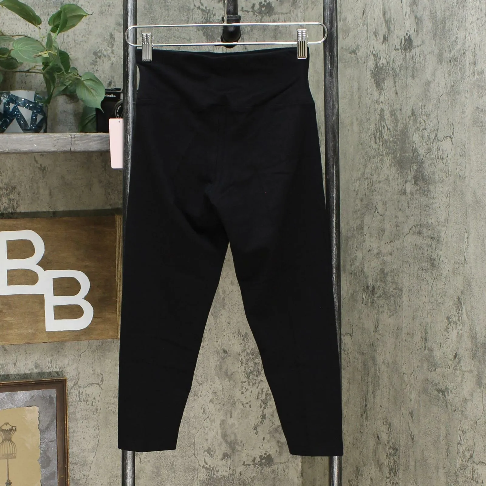 Nearly Nude Women's 2 Pack Capri Length Stretch Cotton Leggings