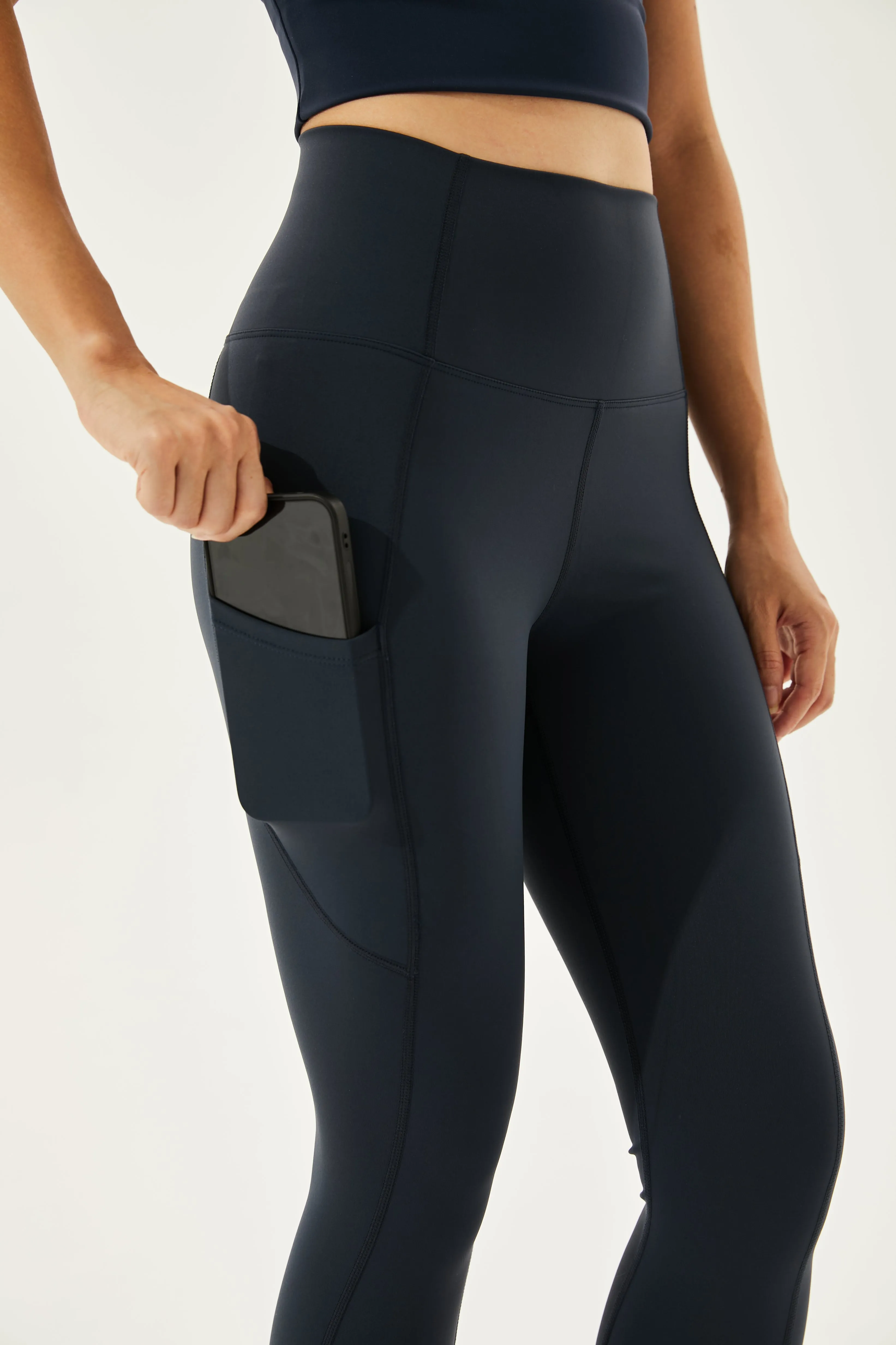 Tangs Display - High-Waist 7/8 Buttery Soft & Cooling Camel-Toe Proof Courage Leggings With 3 Pockets