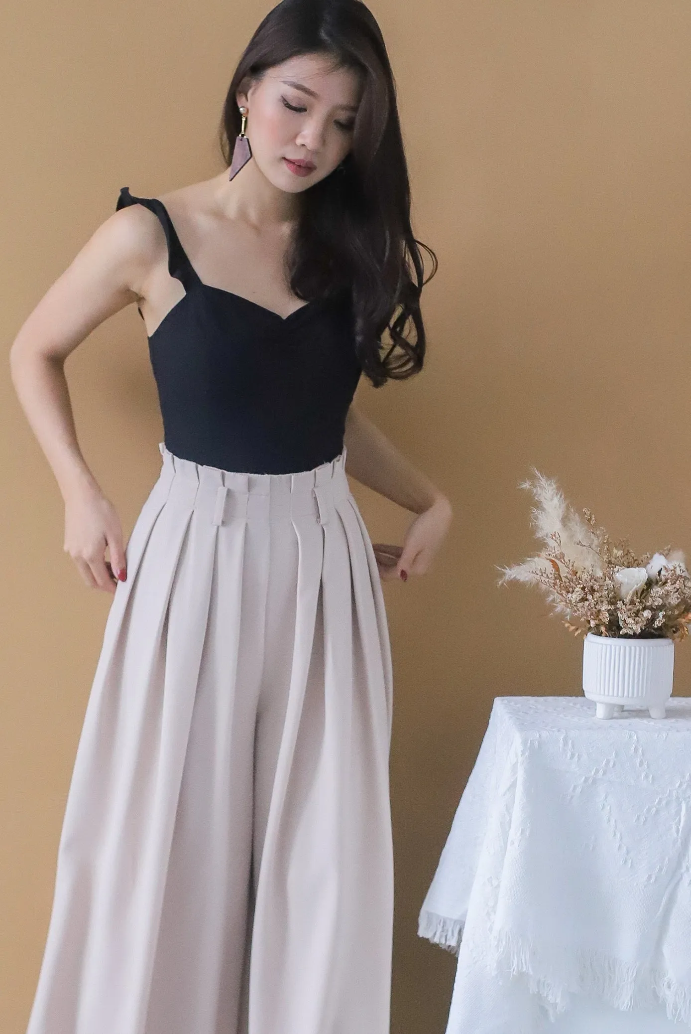 TDC Viorie Ruffle Strap Top In Black