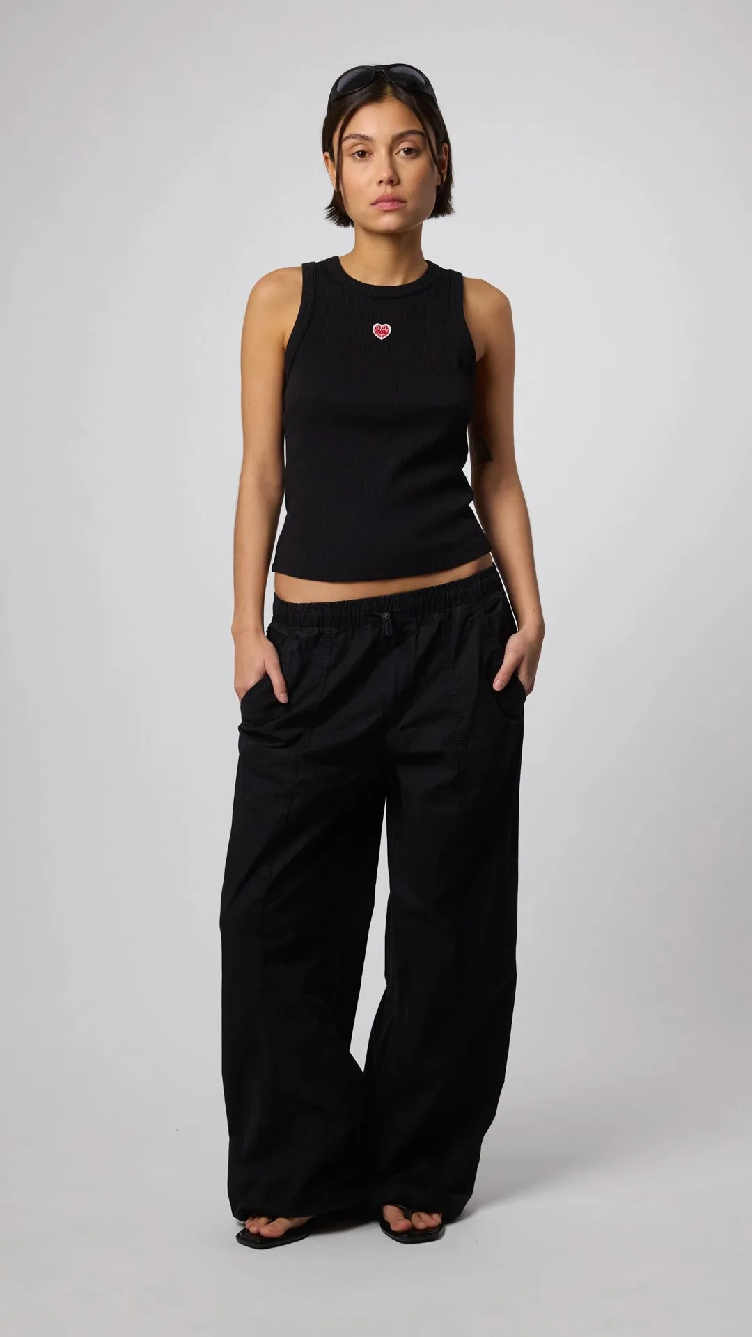 TOP TANK MUJER HEART NEGRO