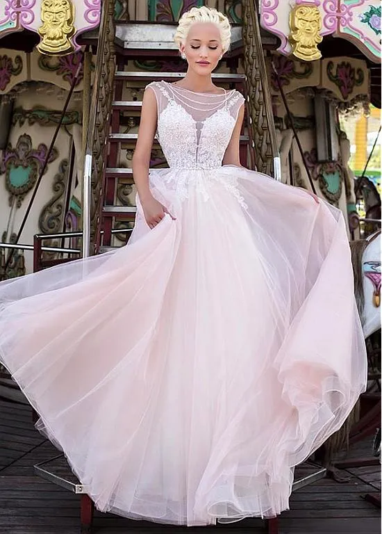 Wedding Dress With Lace Appliques