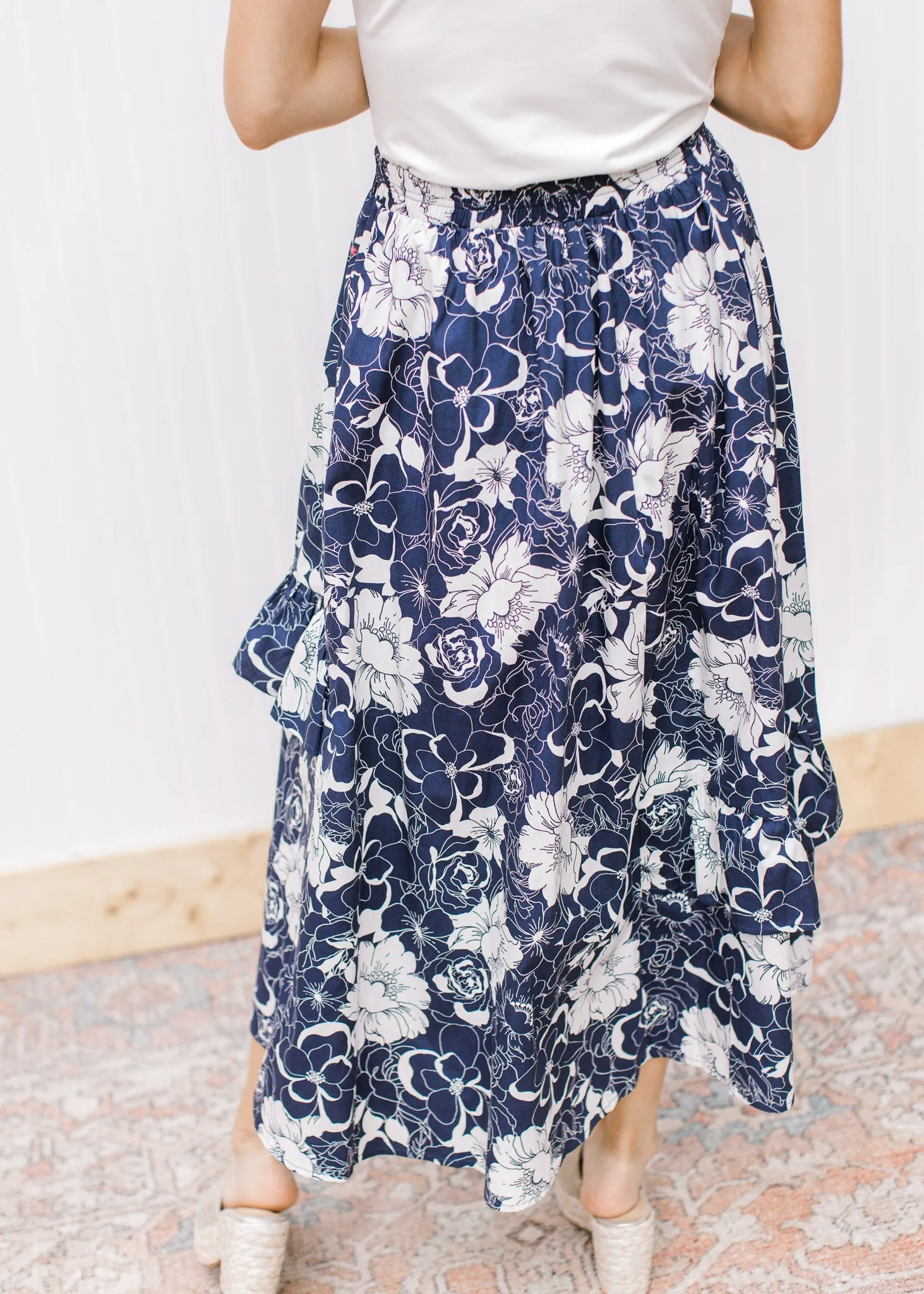 XZ Garden Party Navy and White Set